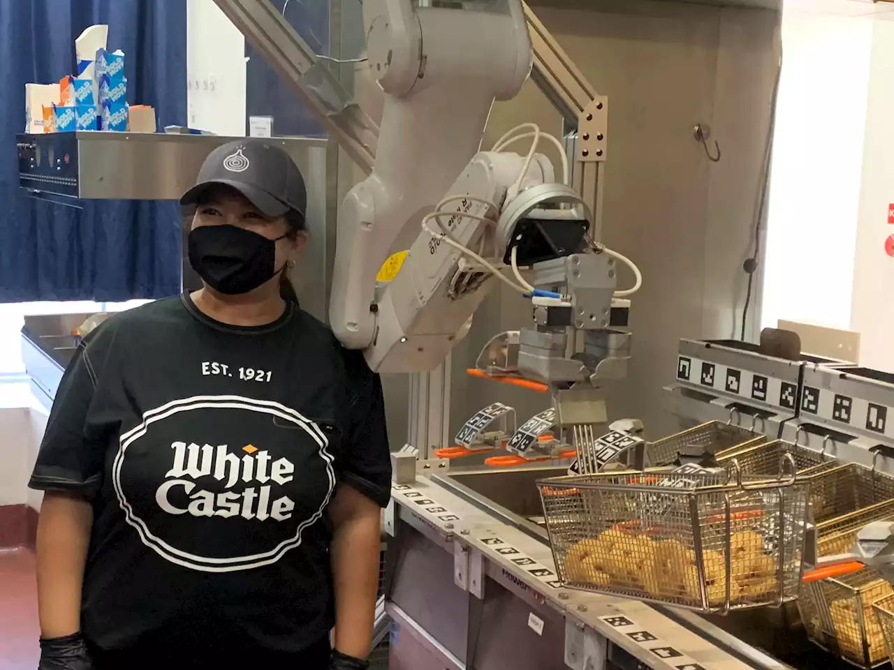 Robot Cooks Are Rapidly Making Their Way Into Restaurant Kitchens