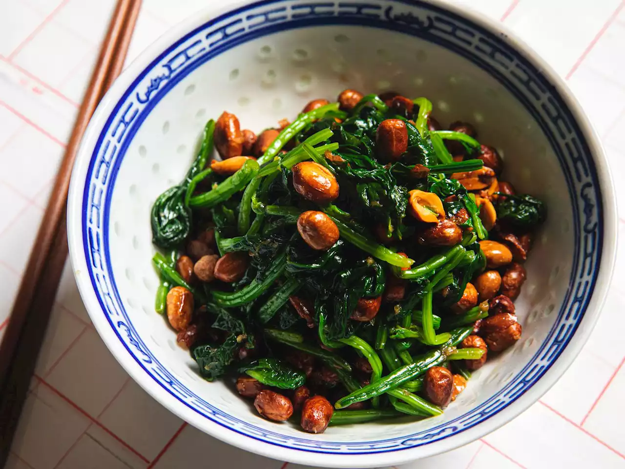 Chinese Spinach and Peanut Salad