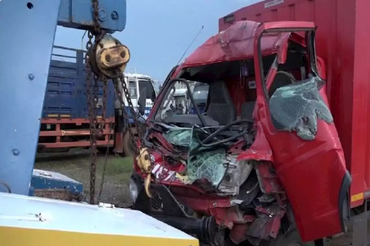 2 Truk Adu Banteng di Jalan Lintas Tengah Sumatera, Pengendara Motor Tewas di Tempat