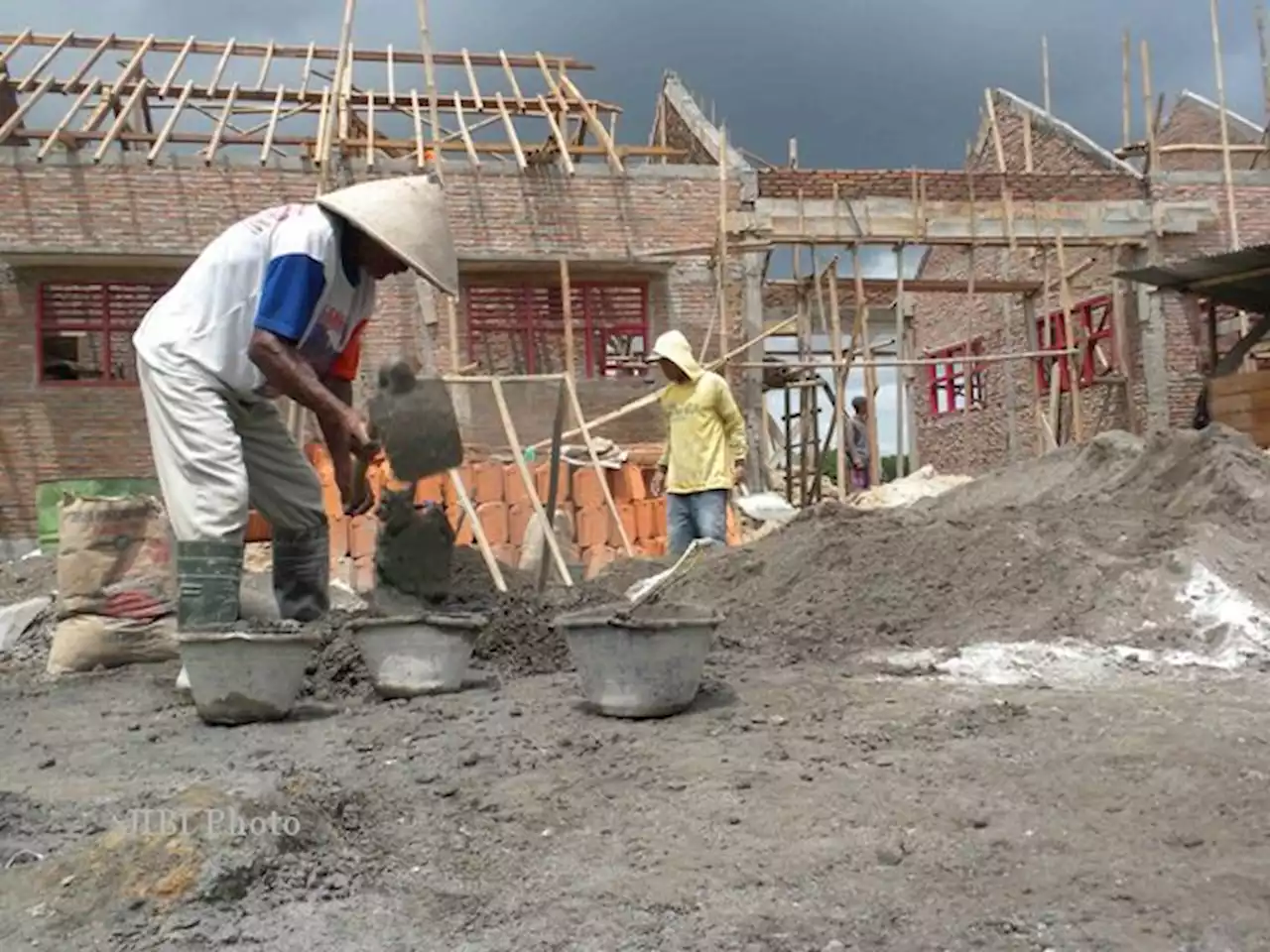 Upah Tukang Harian di Solo, yang Mau Bangun Rumah Wajib Tahu!