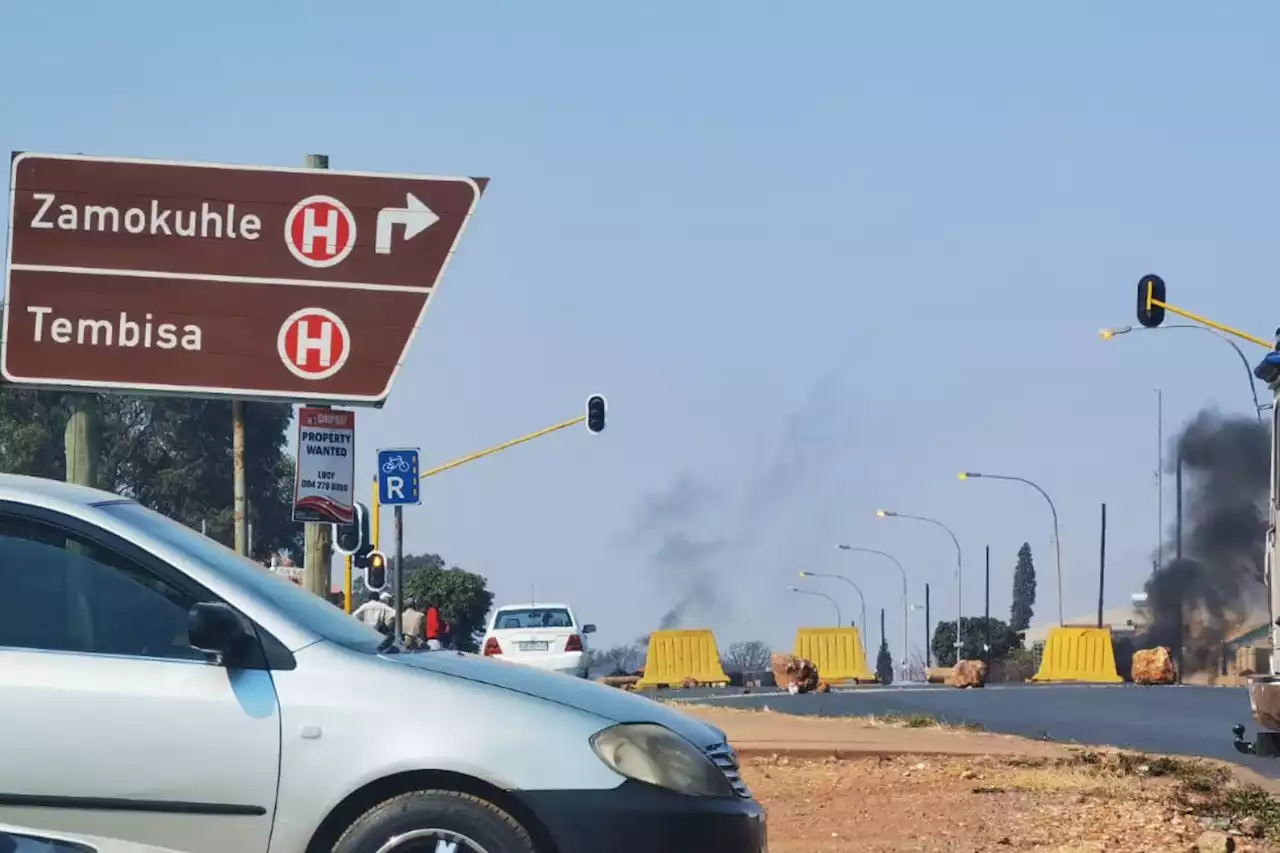 Tembisa shutdown: EFF calls for restraint by police | The Citizen