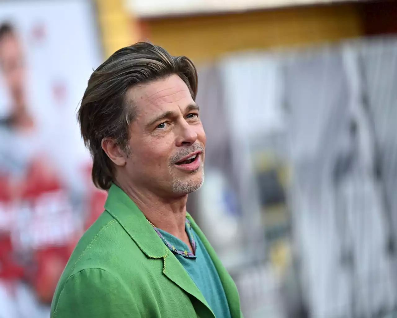 Brad Pitt Goes Casual in Green Suit at ‘Bullet Train’ Premiere