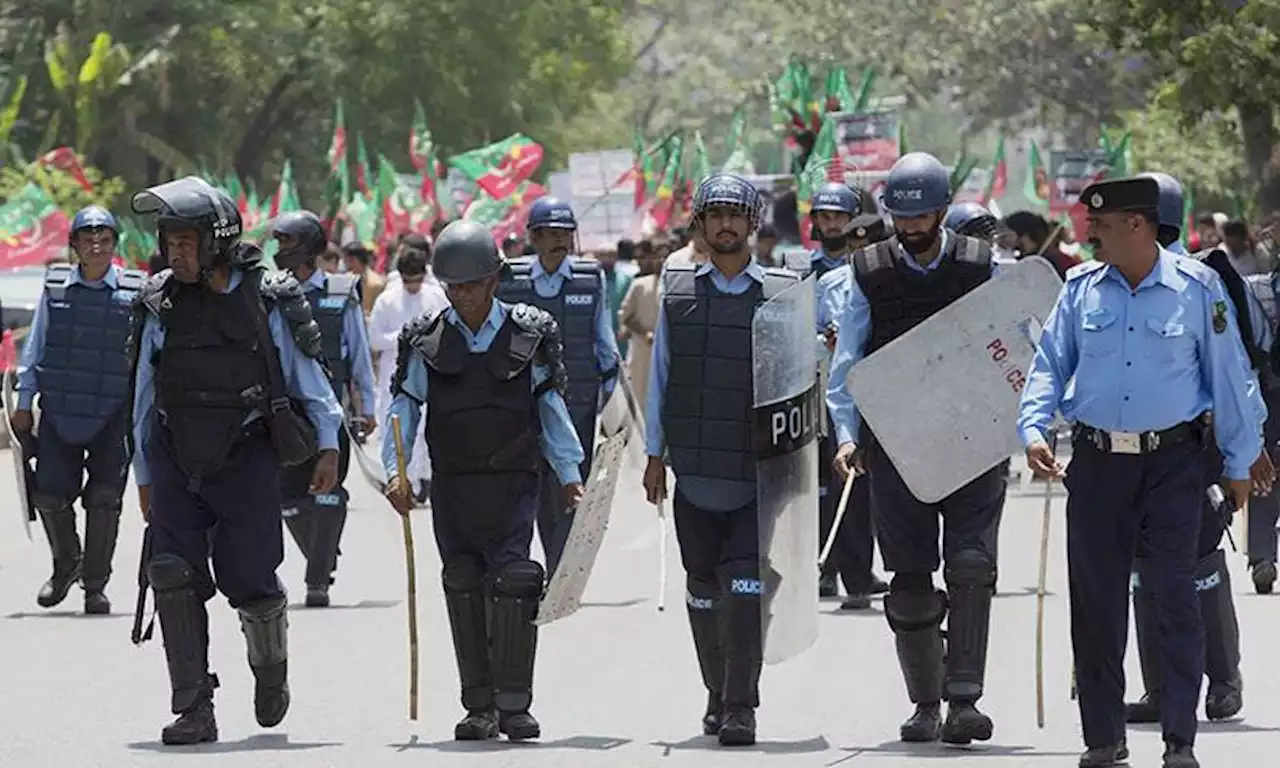 Threatening police officers an act against state institutions, Islamabad Police tell Imran