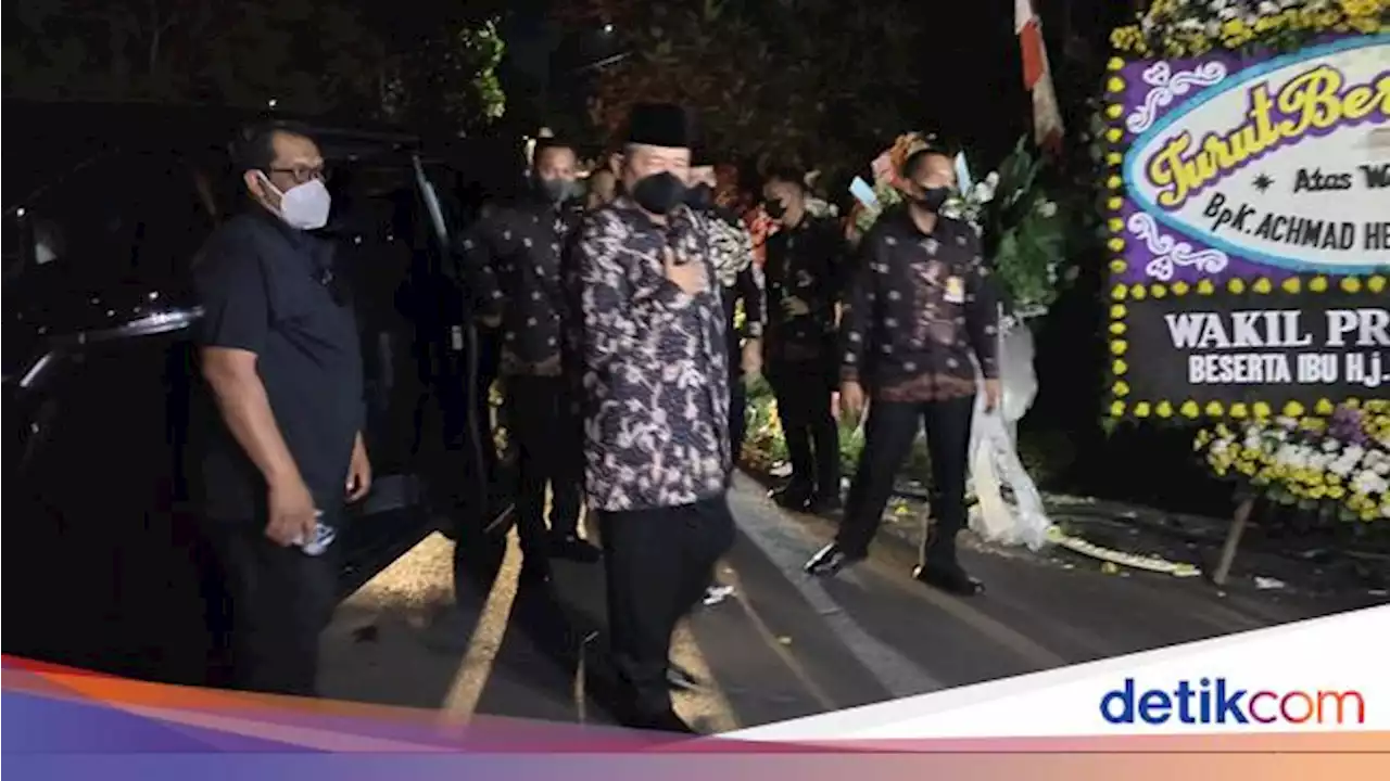 SBY dan Boediono Melayat ke Rumah Duka Hermanto Dardak