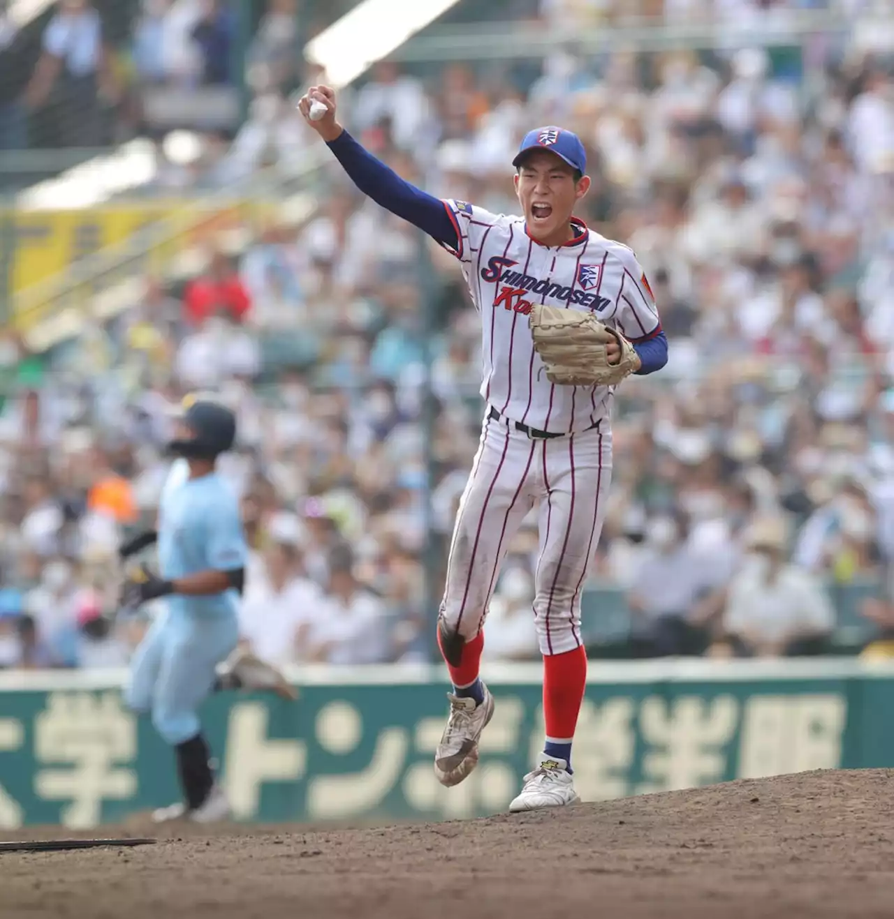 【甲子園】下関国際が初の決勝進出 好リリーフの背番号６・仲井慎「決勝戦、勝って優勝したい」 - トピックス｜Infoseekニュース