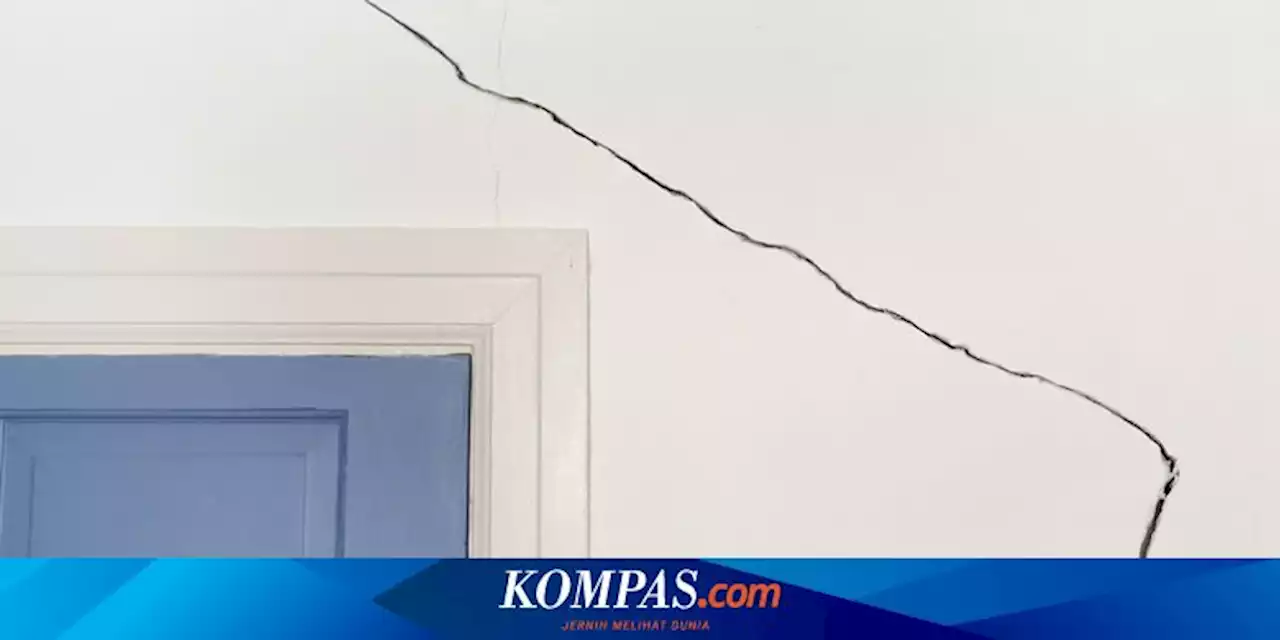 Cara Memperbaiki Retakan di Sambungan Kusen Kayu dan Dinding