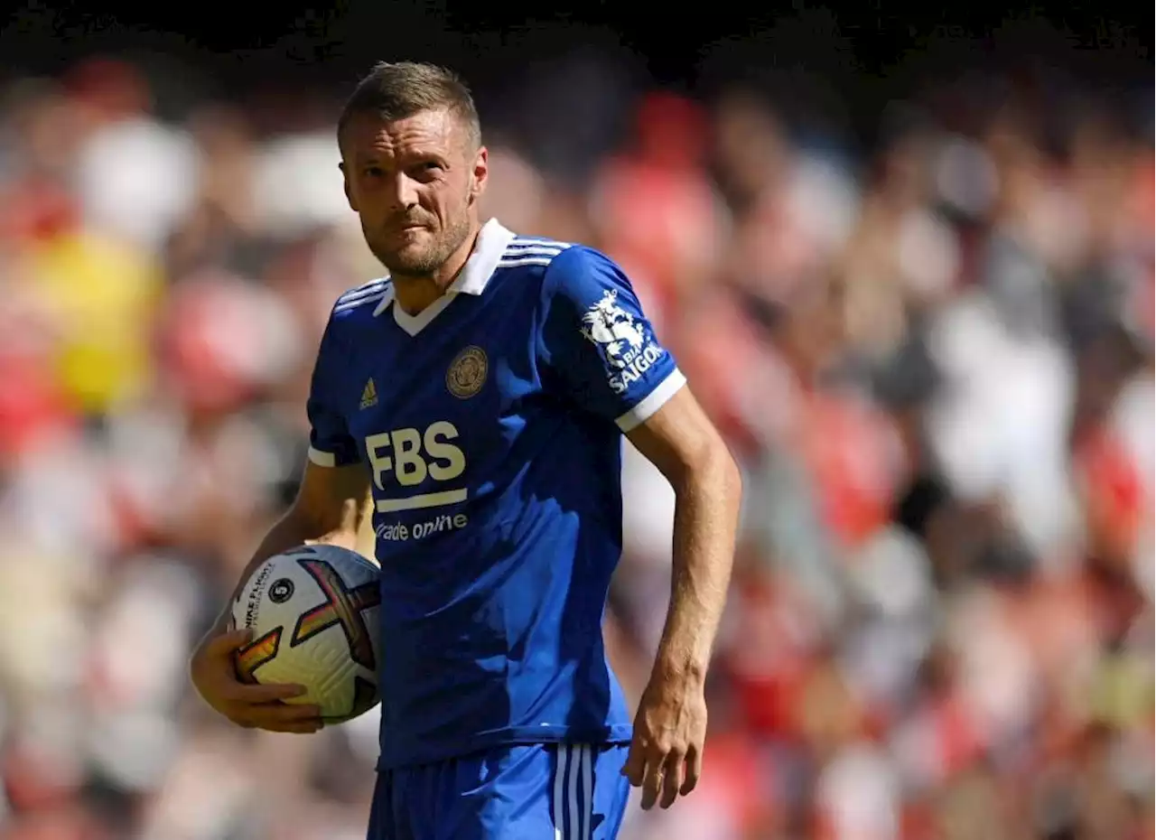 Vardy extends Leicester contract until '24