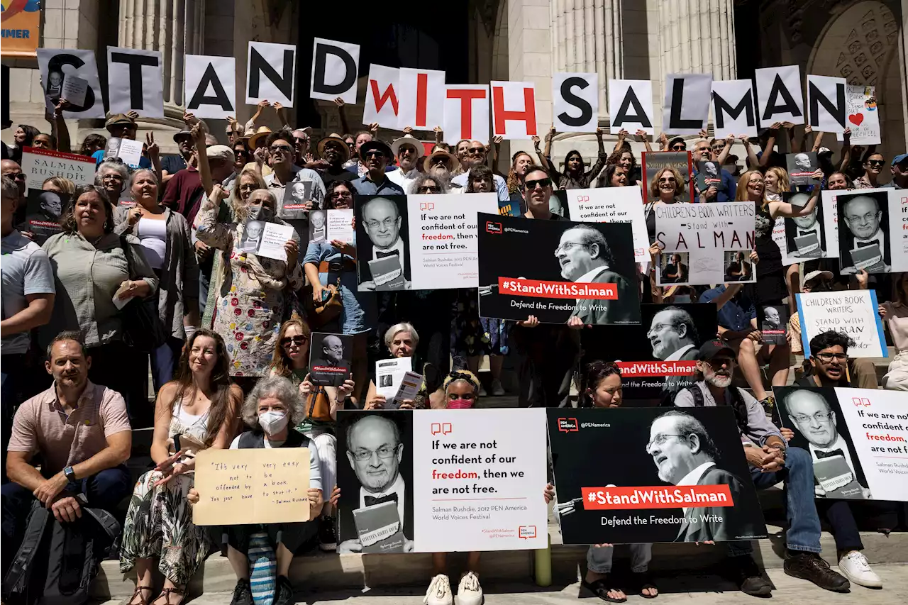 Authors and Friends Rally and Read for Salman Rushdie