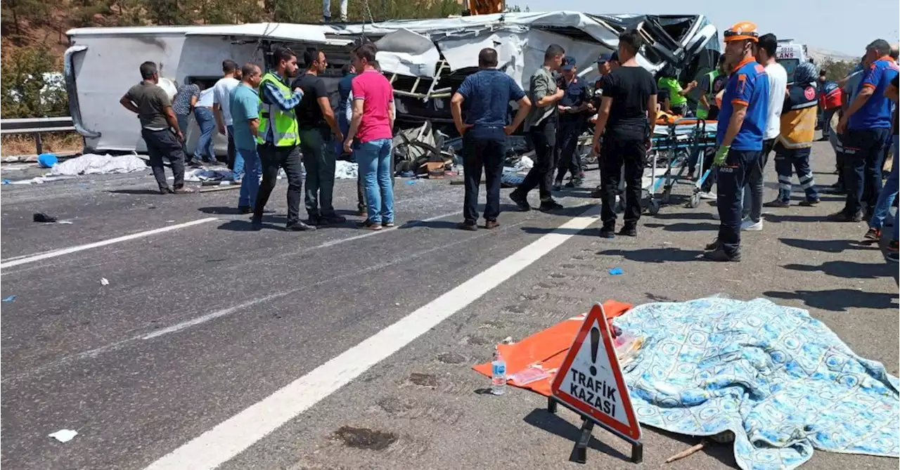 Sixteen people killed in Turkey as bus crashes at accident site