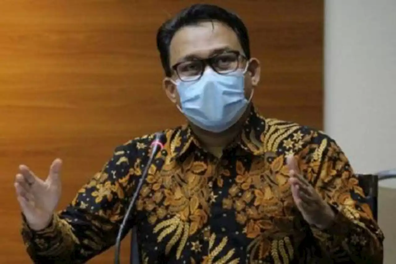 7 Orang Diciduk KPK Dalam OTT Rektor Unila Prof Karomani