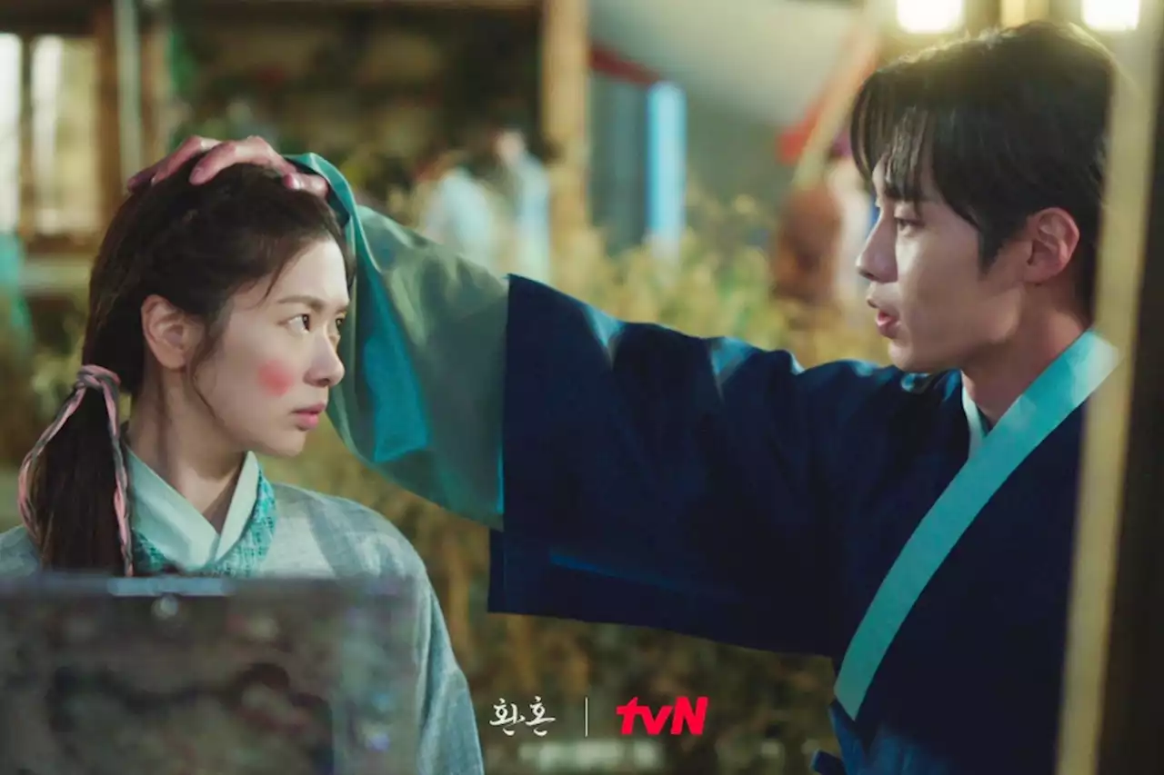 Lee Jae Wook Makes Jung So Min Shy With His Open Affection In “Alchemy Of Souls”