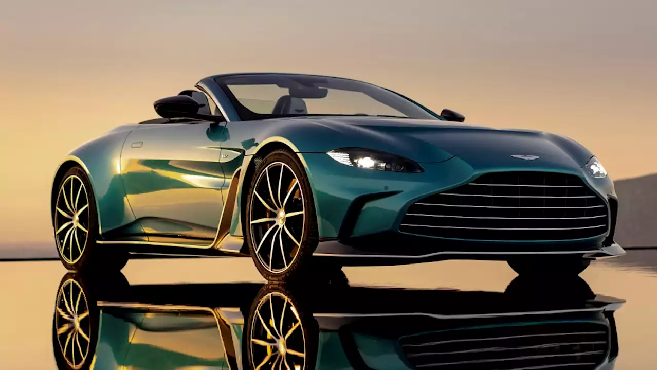 Aston Martin V12 Vantage Roadster revealed with 690 horsepower