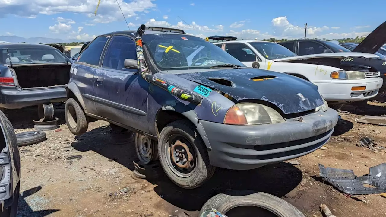 Junkyard Gem: 1998 Suzuki Swift, Schnorkel Edition