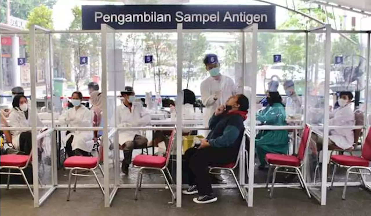 Stasiun Gambir dan Pasarsenen Jakarta Pusat Layani Tes PCR