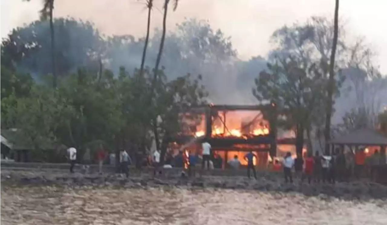 Tak Ada Korban Jiwa dalam Kebakaran Putri Duyung Resort