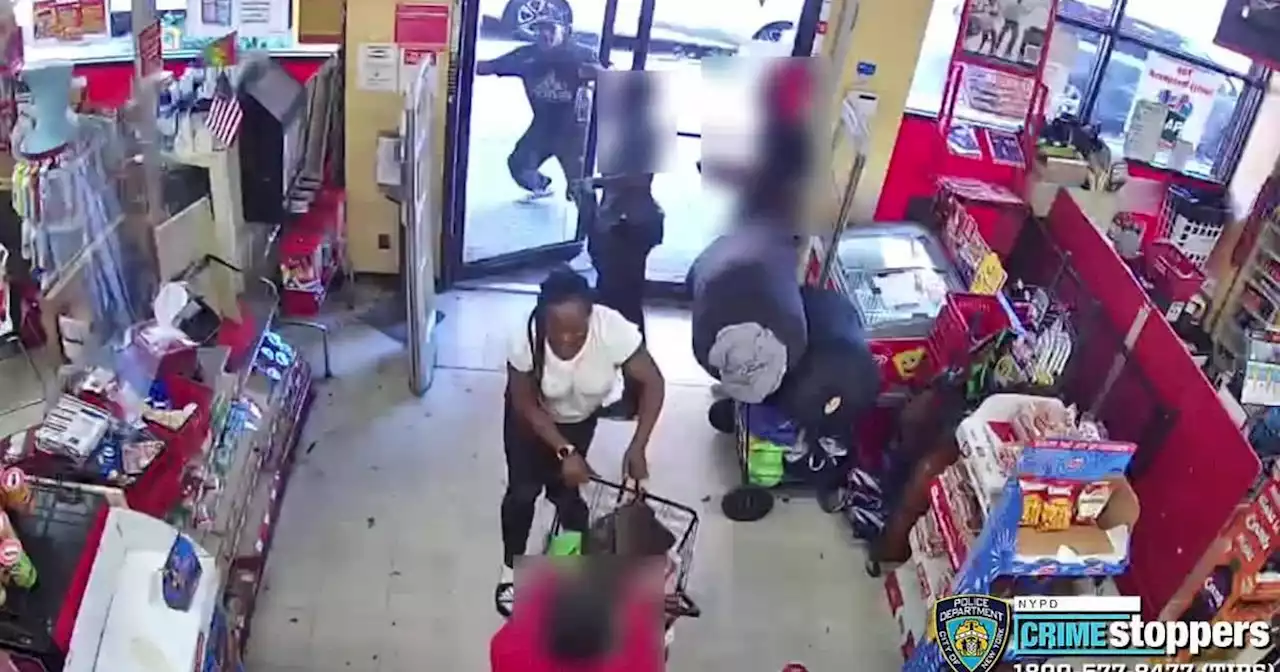 Caught on video: Man, woman rob Bronx Family Dollar store, employee put in chokehold