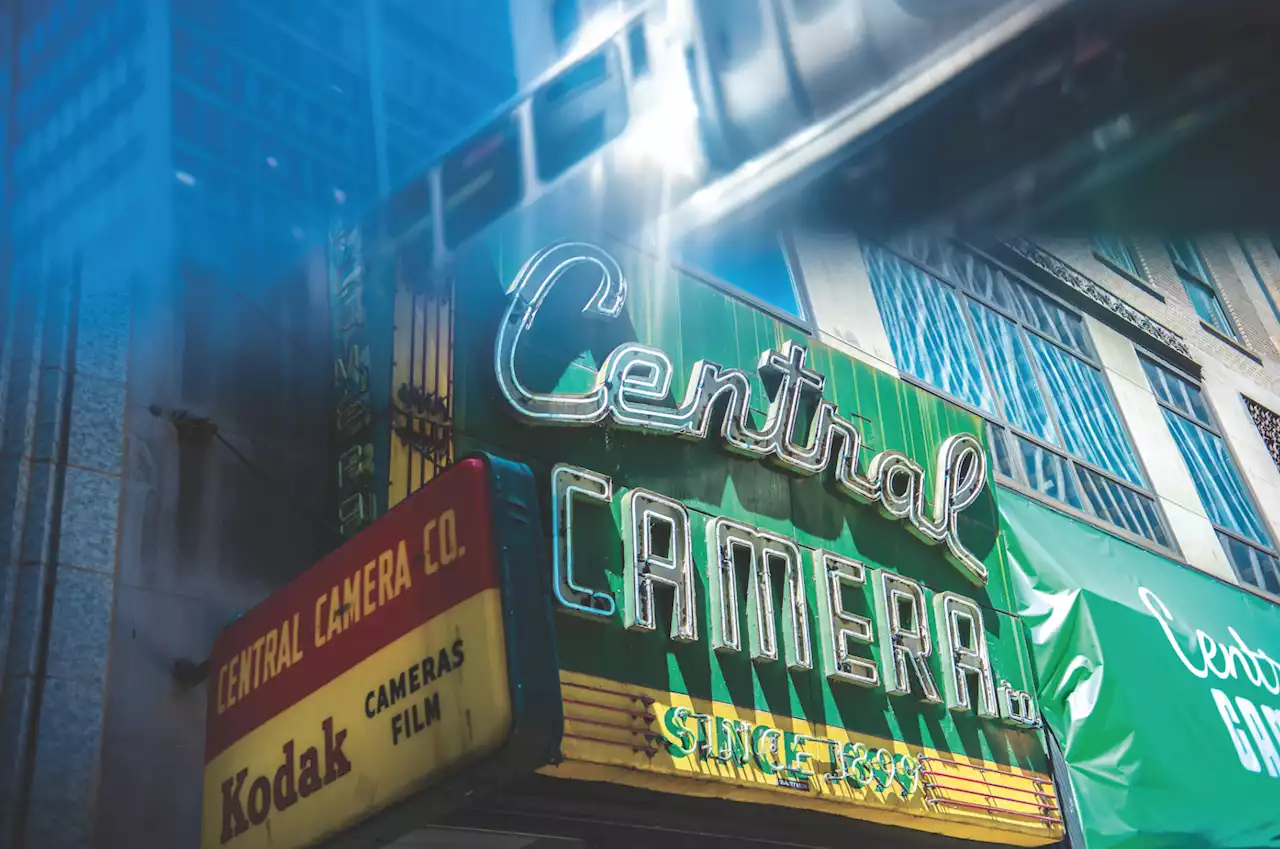 Central Camera Co. stays focused - Chicago Reader