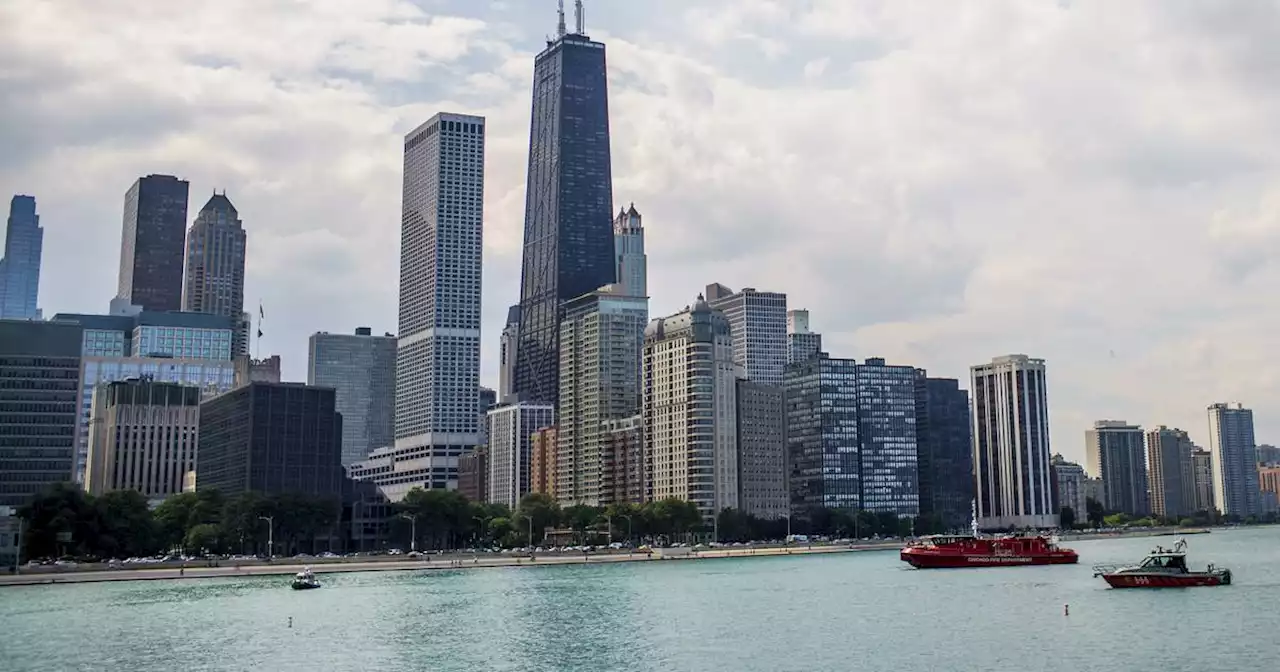 Man’s body recovered in Lake Michigan’s ‘Playpen’ Saturday afternoon: officials