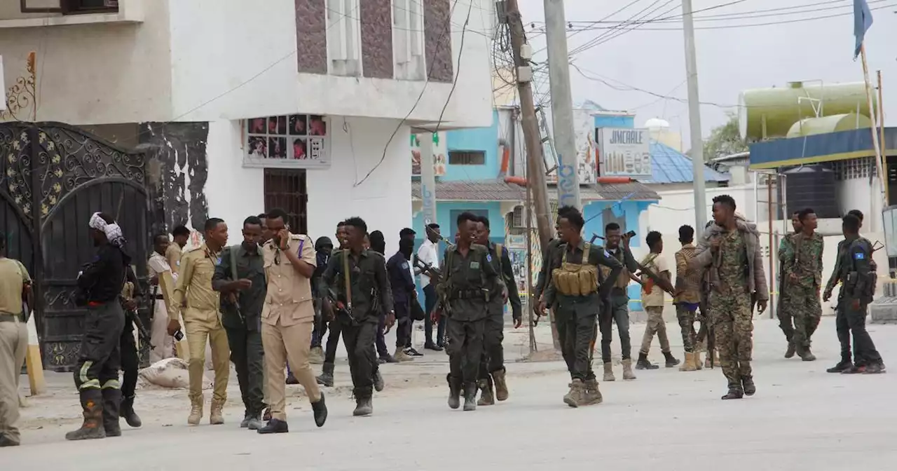 Gunmen storm hotel in Somali capital, leave 20 dead