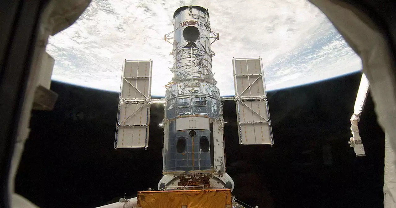 NASA Says It's Still Trying to Fix Damaged Hubble