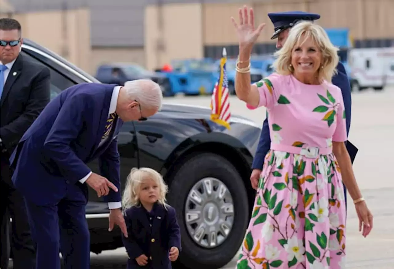 Jill Biden rejoins president after negative COVID-19 tests