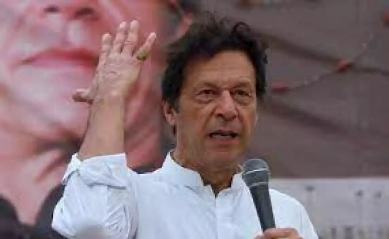 حکومت کا عمران خان کےخلاف مقدمہ بنانے پر غور