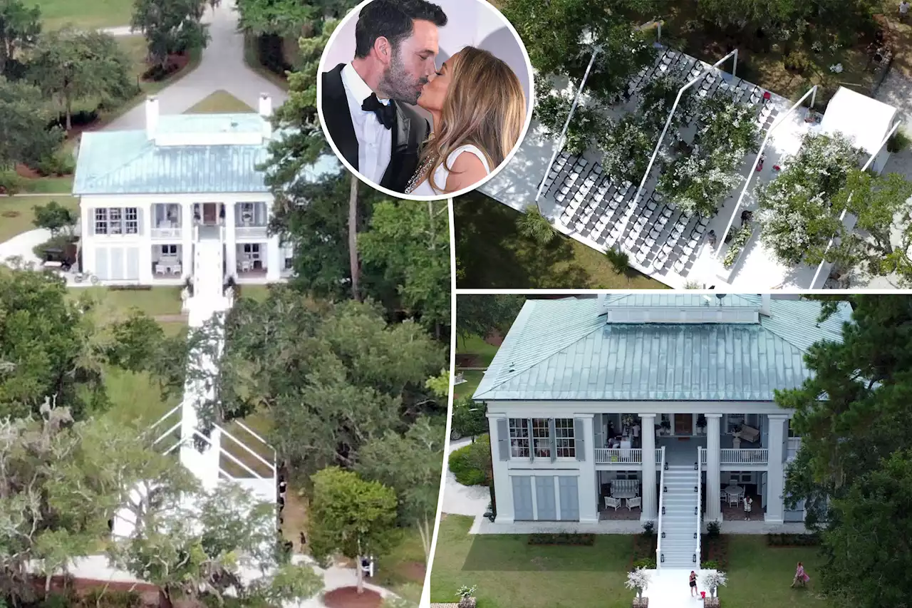 Jennifer Lopez spotted in white dress kissing Ben Affleck on wedding day