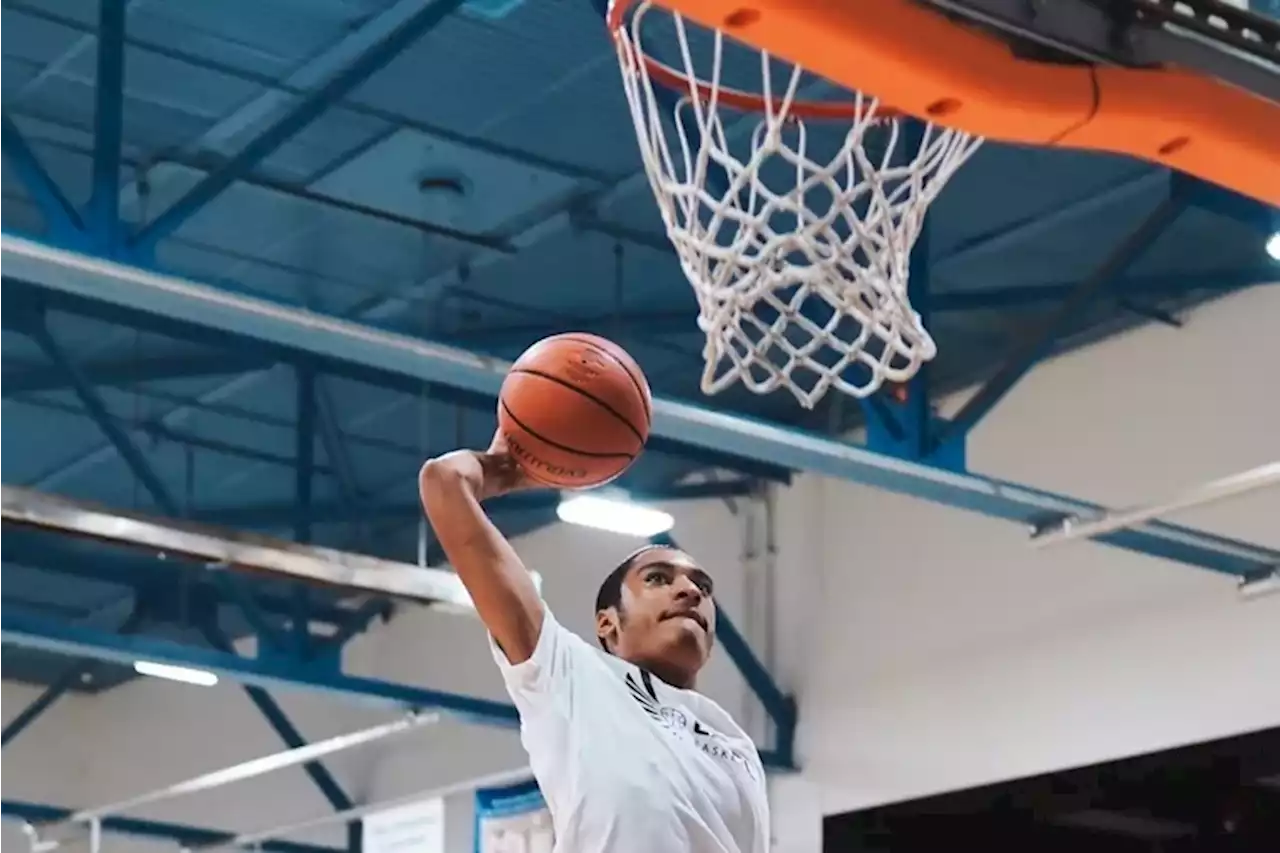 Wynnewood’s Shawn Simmons commits to the St. Joseph’s men’s basketball team