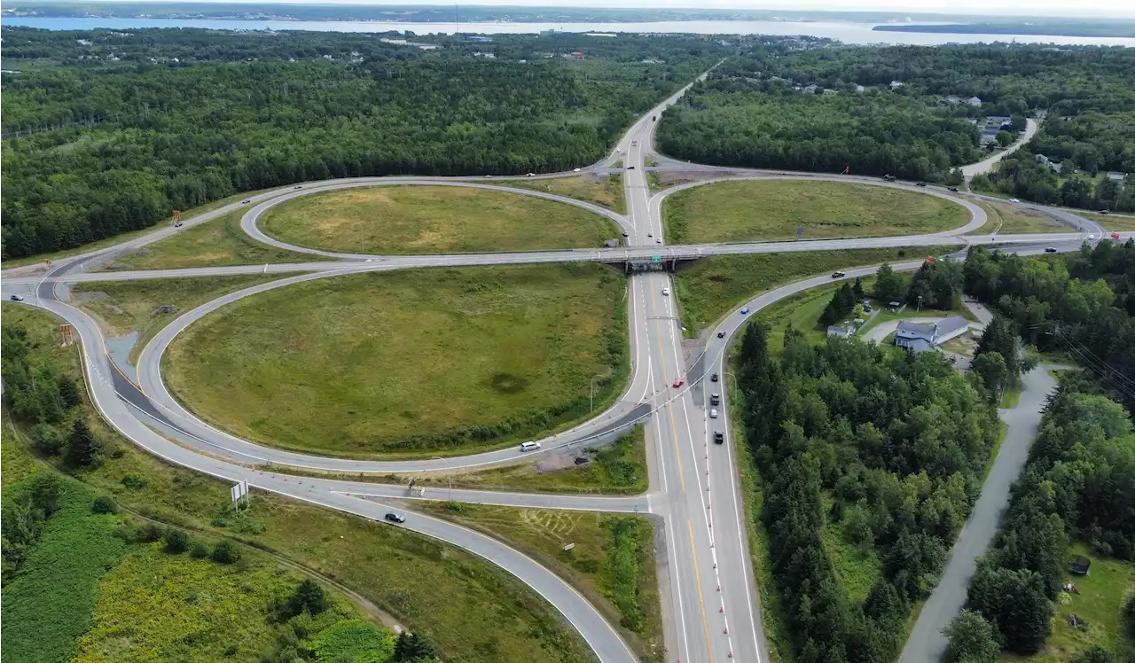 'Nerve-racking': Cape Breton motorists adjust to manoeuvring through temporary highway roundabout | SaltWire