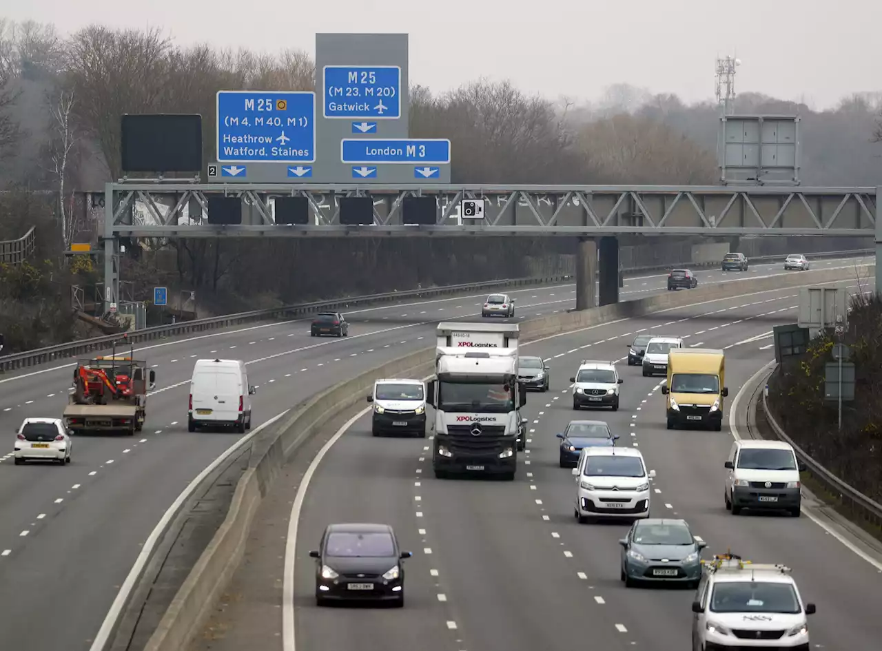 Rishi Sunak pledges to ban new smart motorways if he becomes prime minister