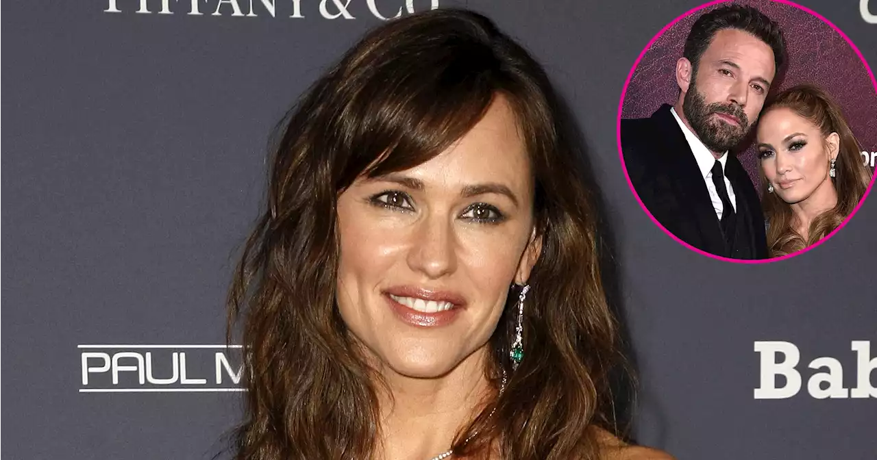 Jennifer Garner Shops at Sam's Club Amid Bennifer's 2nd Wedding