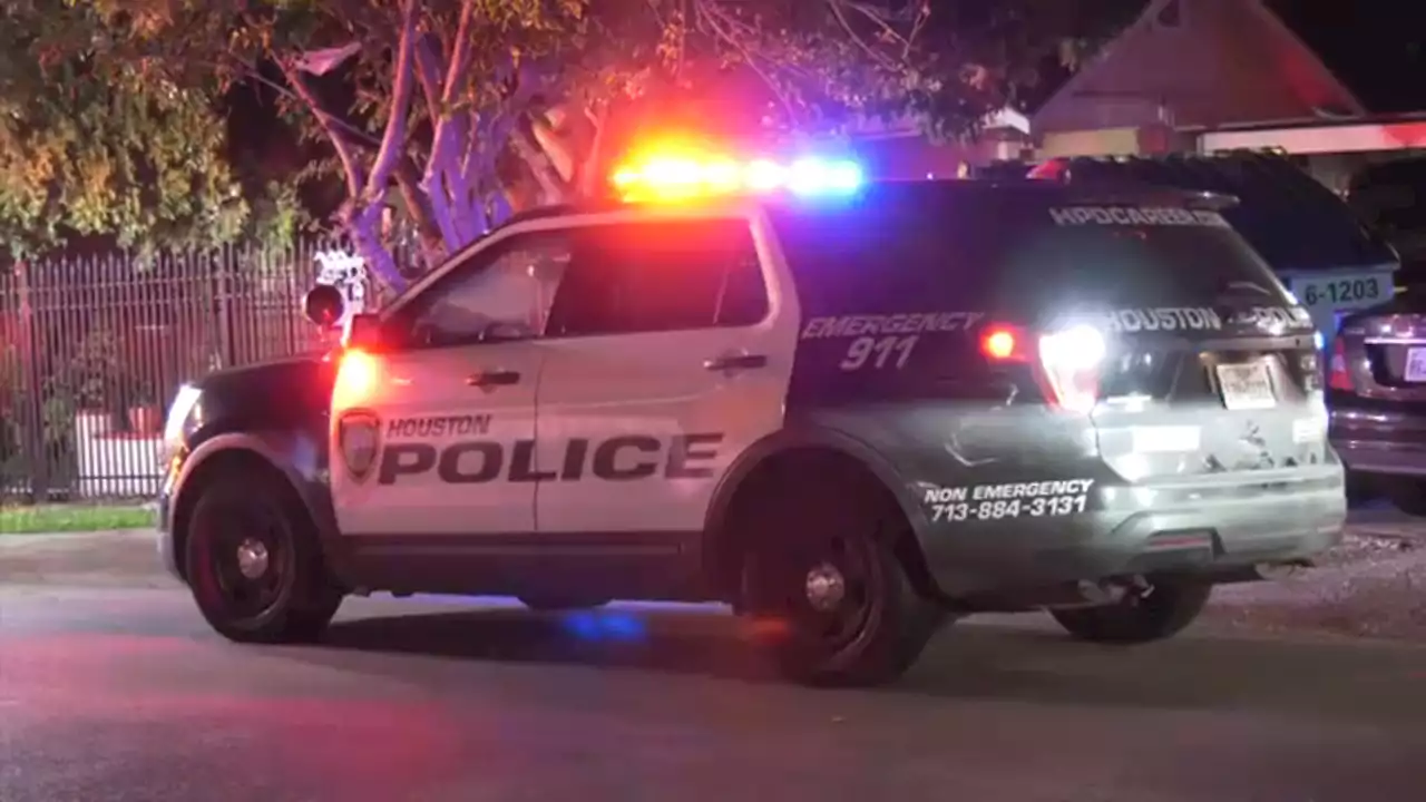 2 men shot in northeast Houston home during drive-by shooting, HPD says