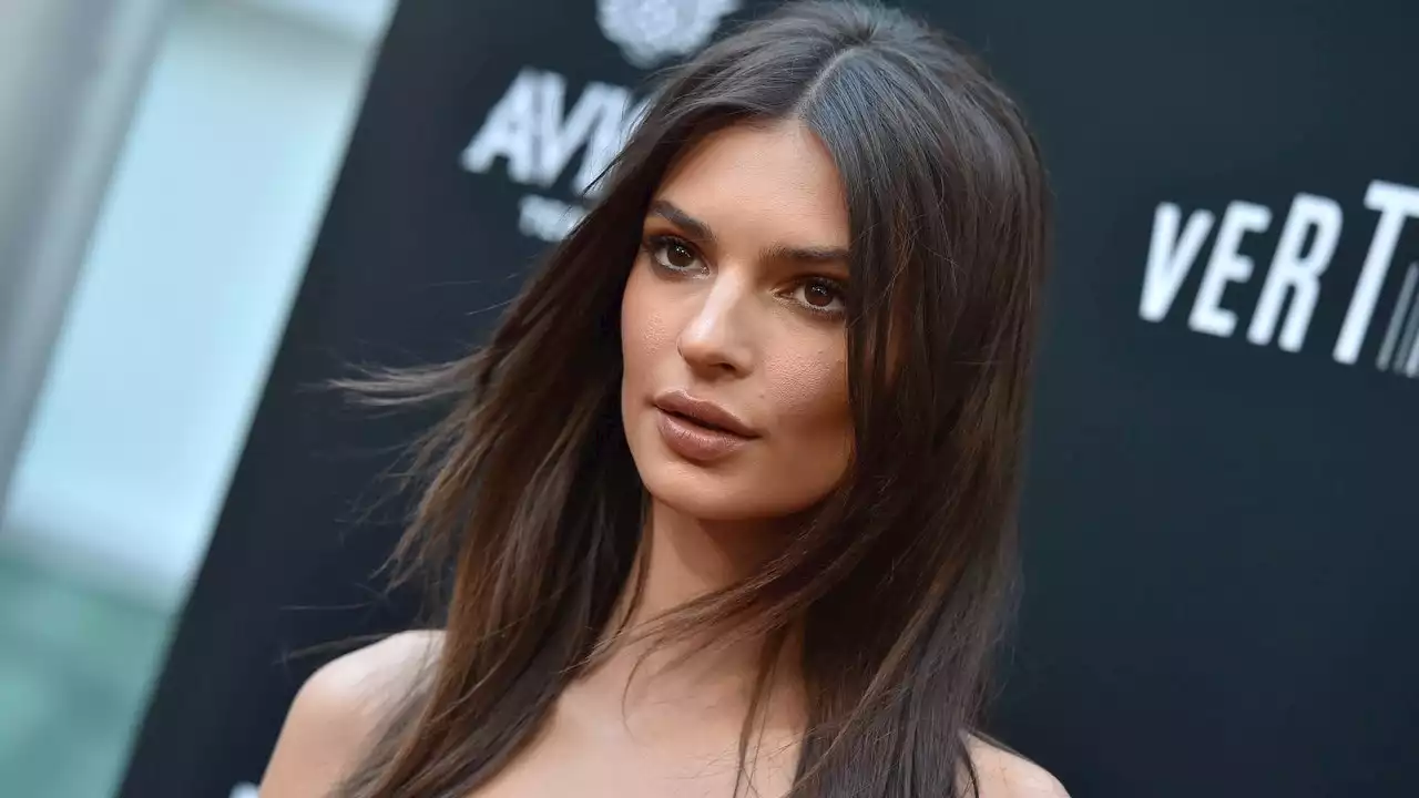 Emily Ratajkowski Gave Herself a Haircut and Filmed the Whole Thing