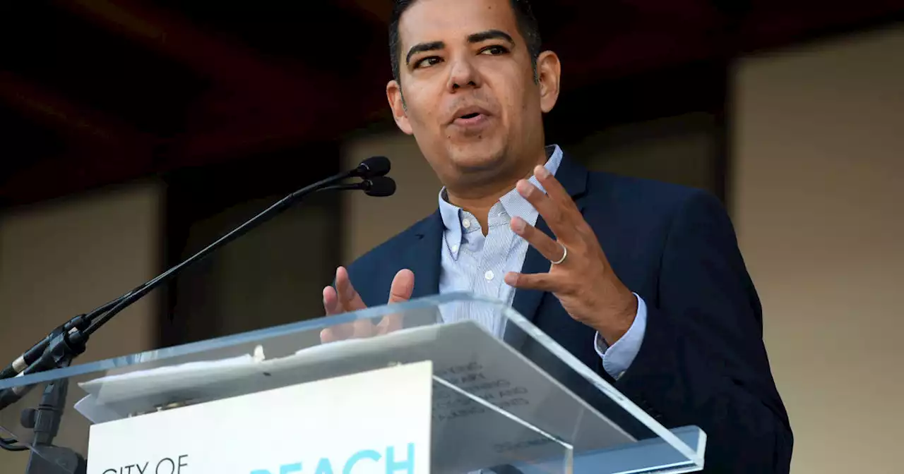 Long Beach Mayor Robert Garcia tests positive for COVID-19