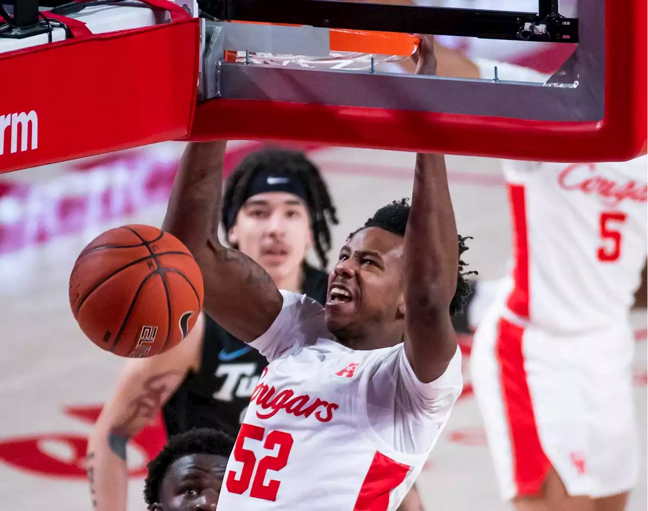 Center Kiyron Powell leaves Houston basketball program