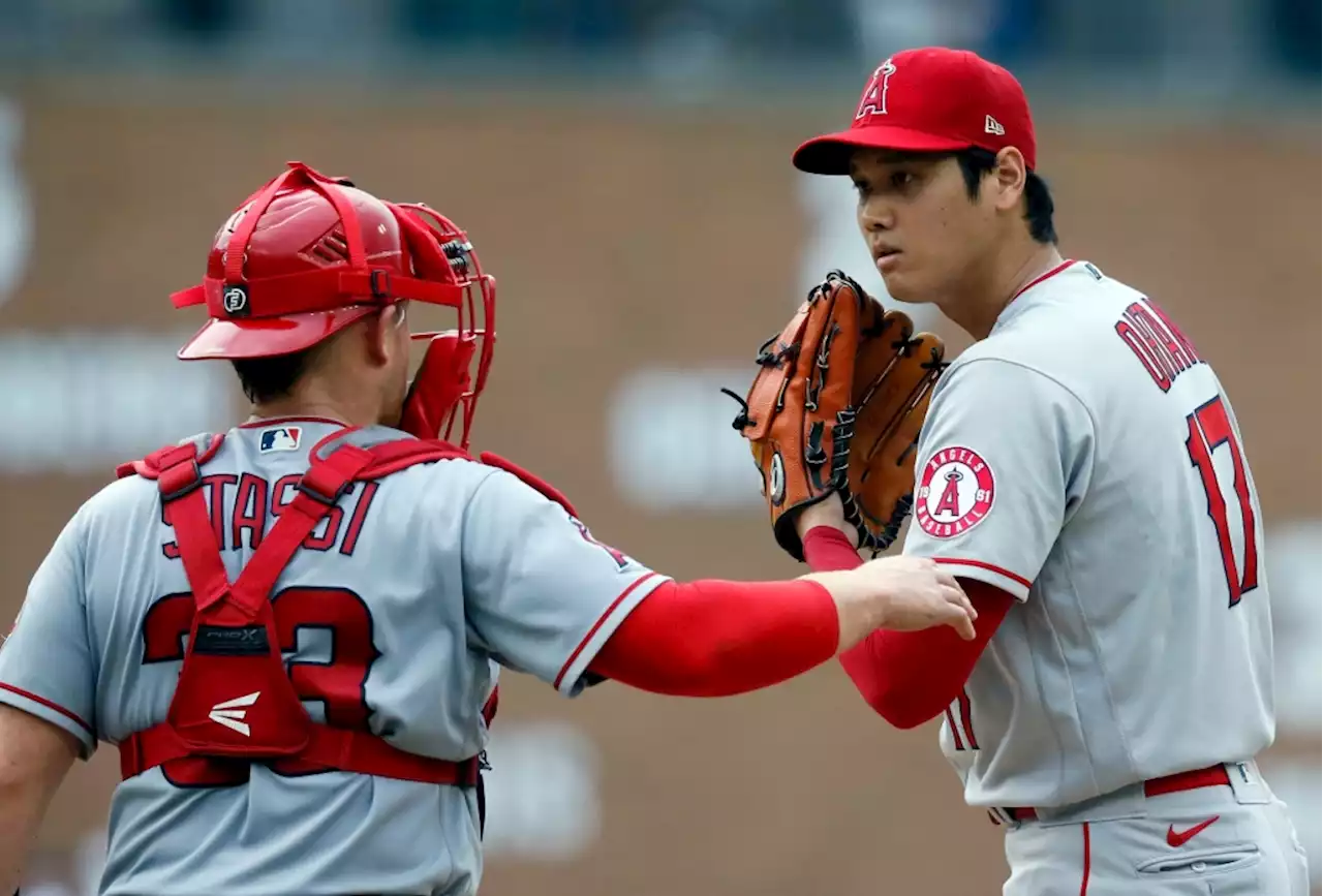 Angels’ Shohei Ohtani struggles with stomach virus in loss to Tigers