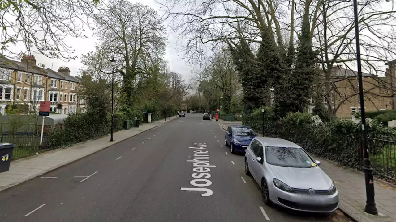 Seven arrested after four men stabbed during Brixton brawl