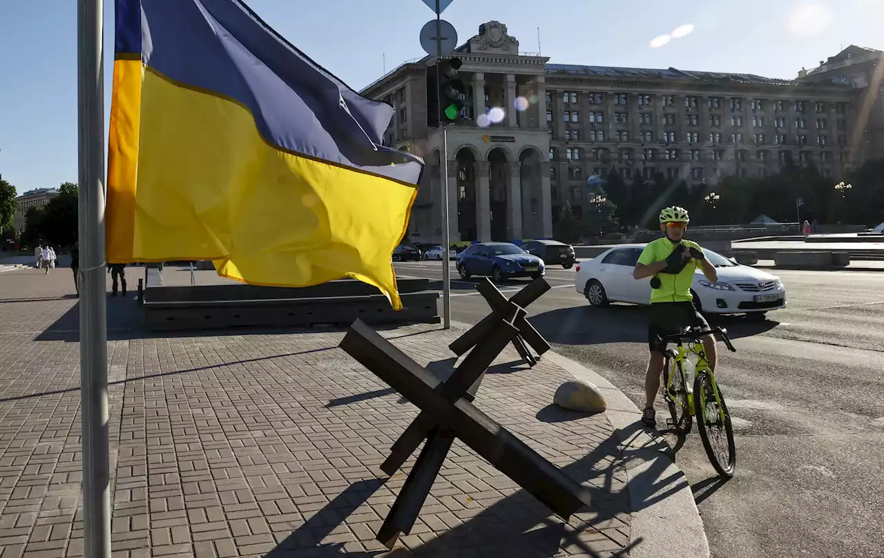 Zelenskyy Warns of ‘Particularly Cruel' Attack Ahead of Ukraine National Day; Shelling Batters City Near Nuclear Plant