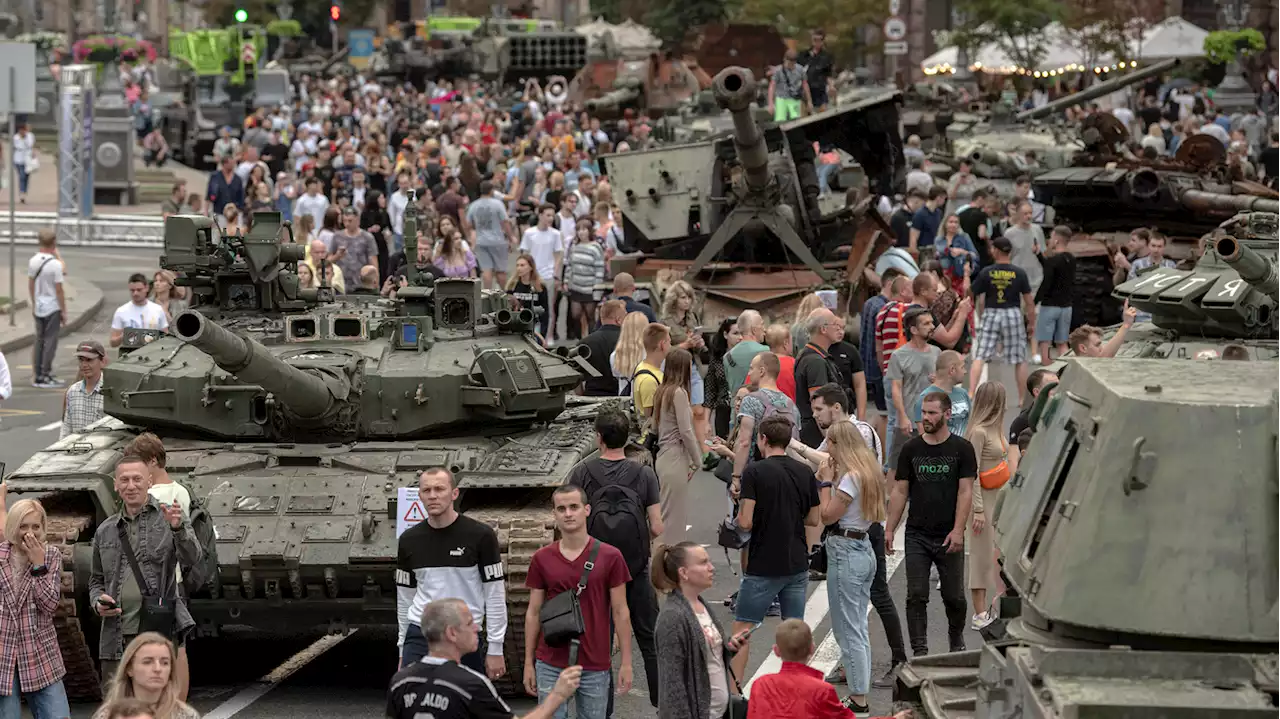 Kyiv hosts a different kind of parade to celebrate Ukraine's independence day