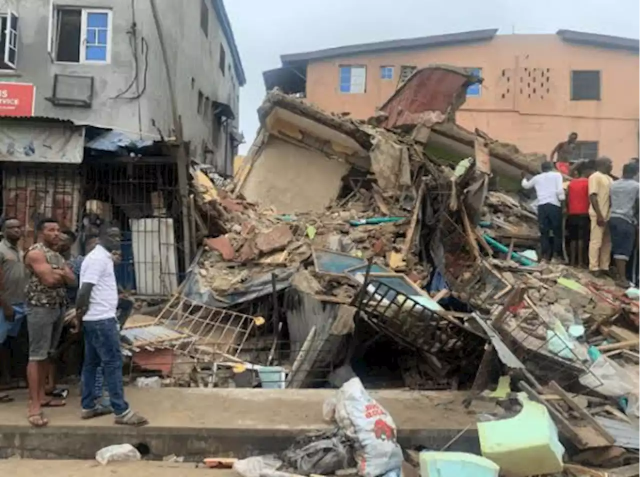 Rescue Operation Ongoing As Two Children Die, Three Adults Injured In Lagos Building Collapse | Sahara Reporters