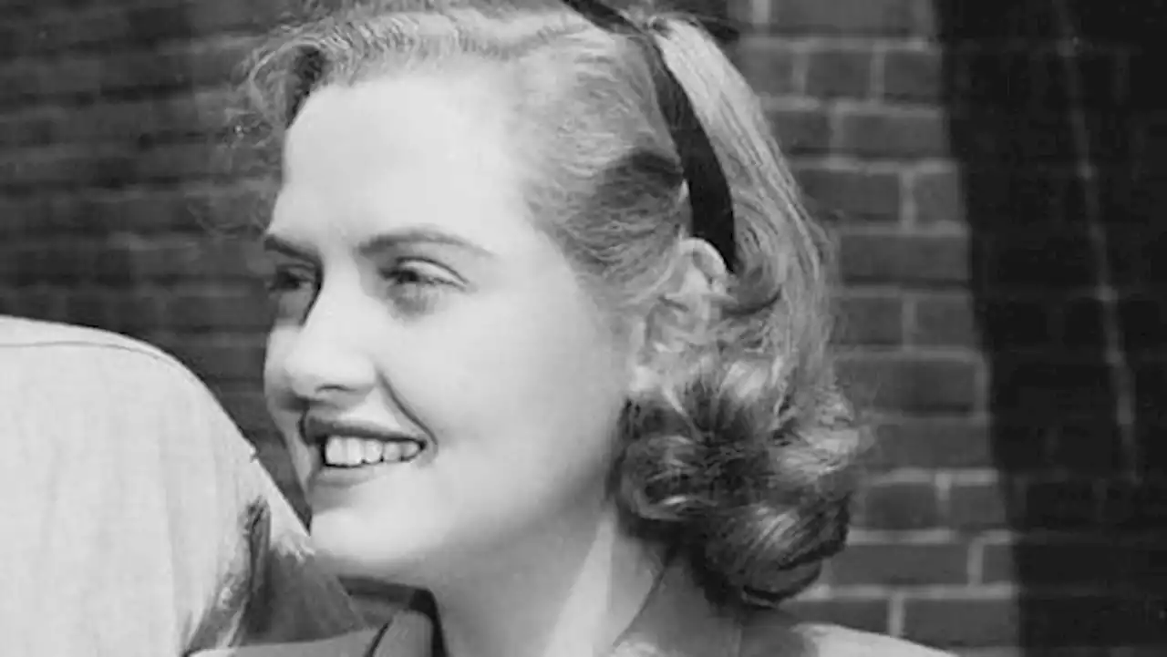 Last Adult Cast Member of ‘It’s a Wonderful Life’ Dies at 97