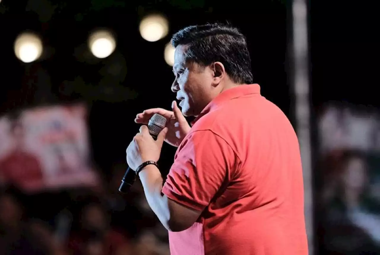 Jinggoy eyes perks for poor job applicants