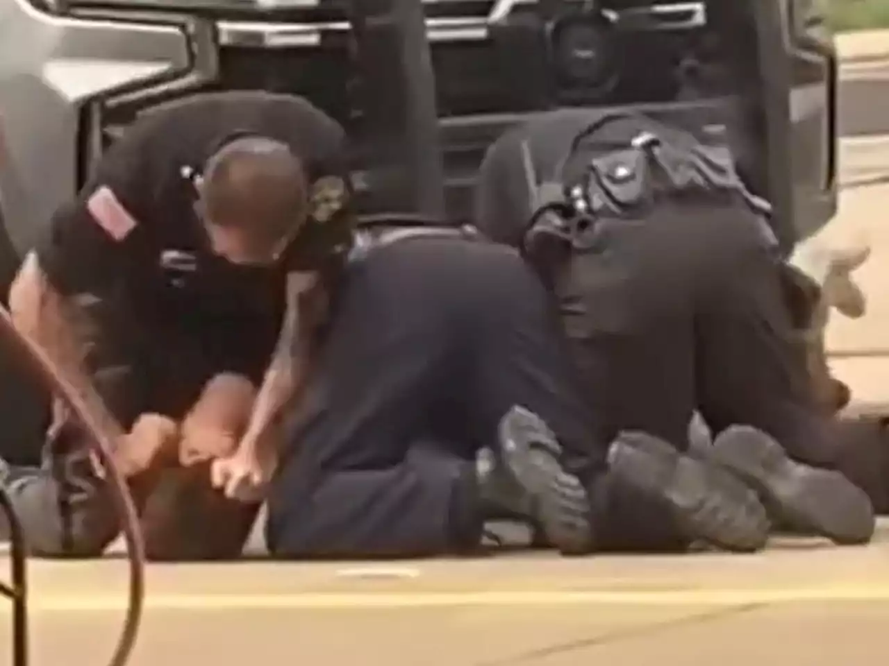 3 Arkansas officers suspended after video captures beating