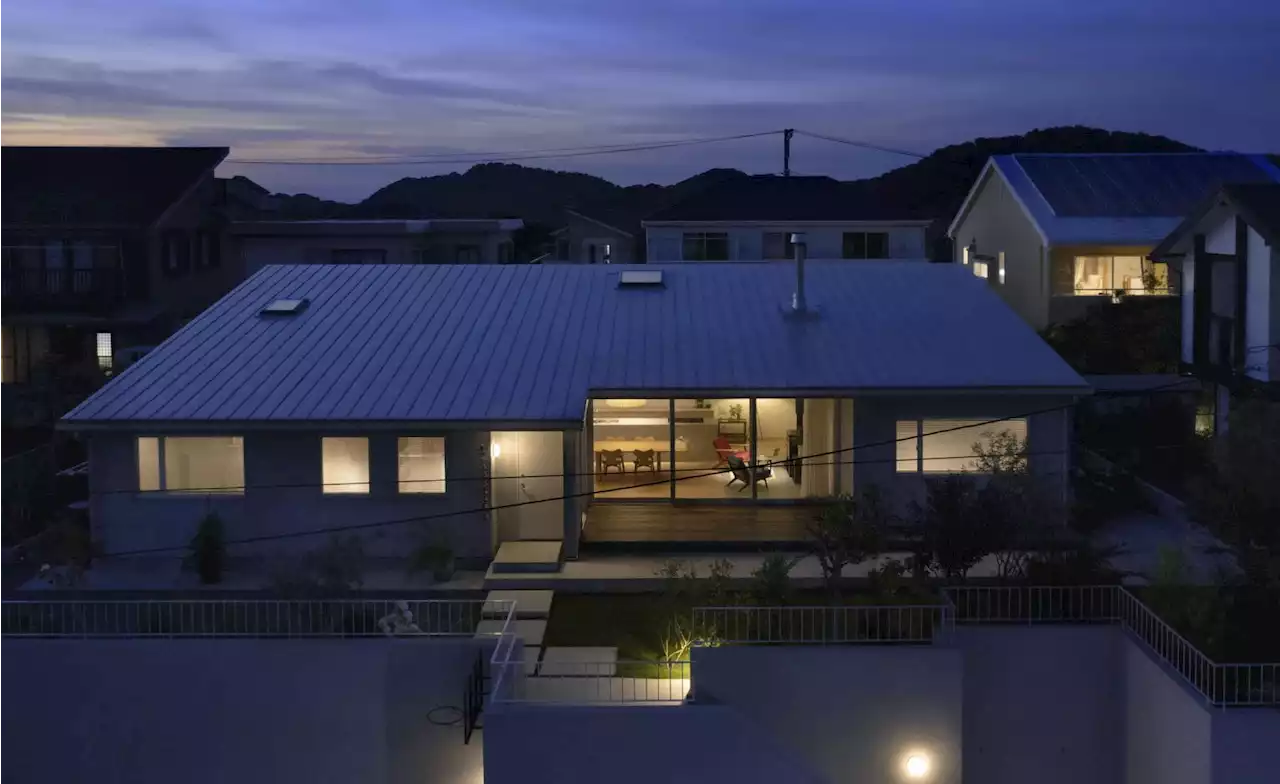 This Hayama house offers a twist on Japanese seaside living