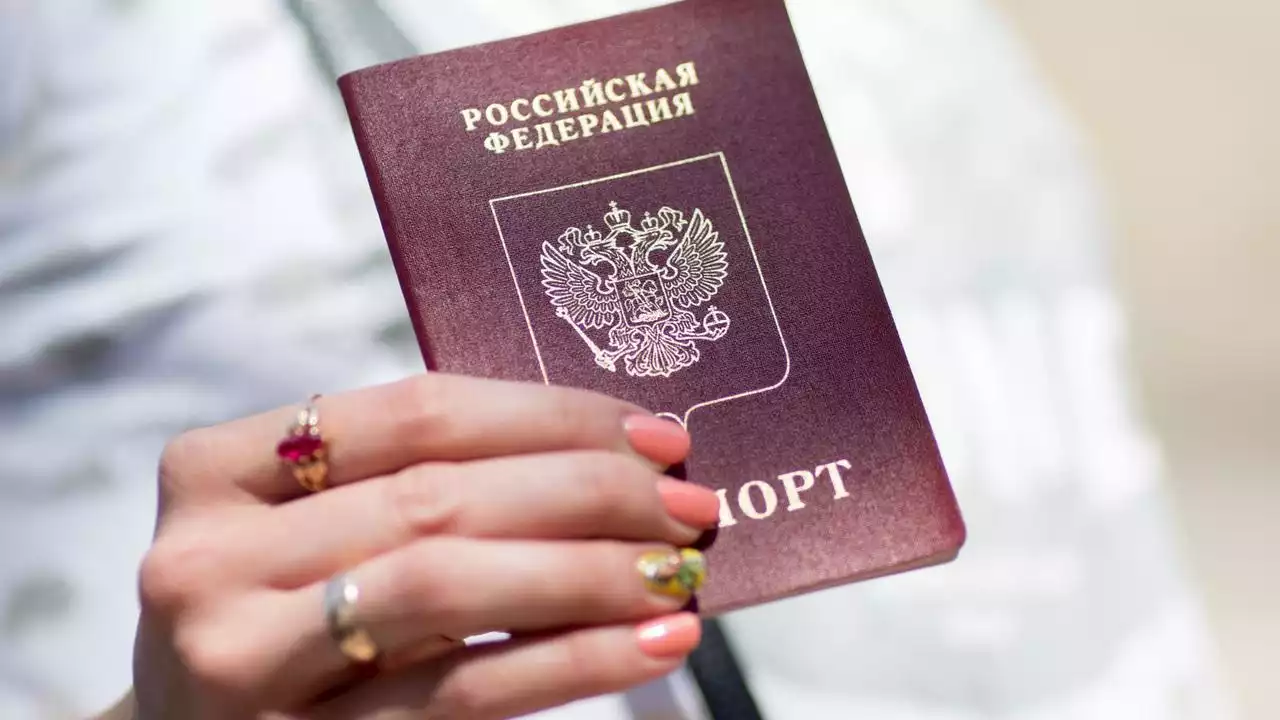 Unions-Politiker: Keine Visa-Vergabe an russische Touristen