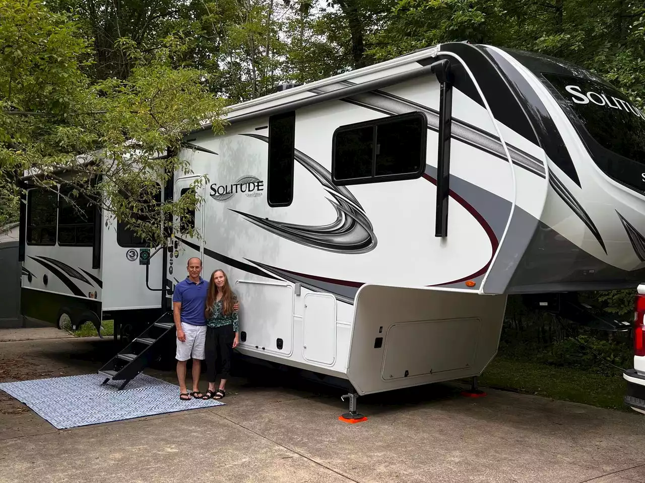 Saving money while buying and selling RVs: ‘Rocking the RV Life’ podcast