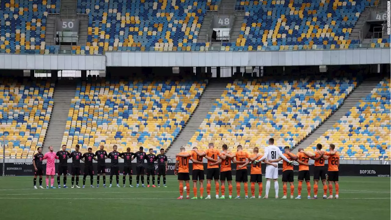 No fans and bomb shelters: Ukrainian Premier League restarts amid ongoing Russian invasion