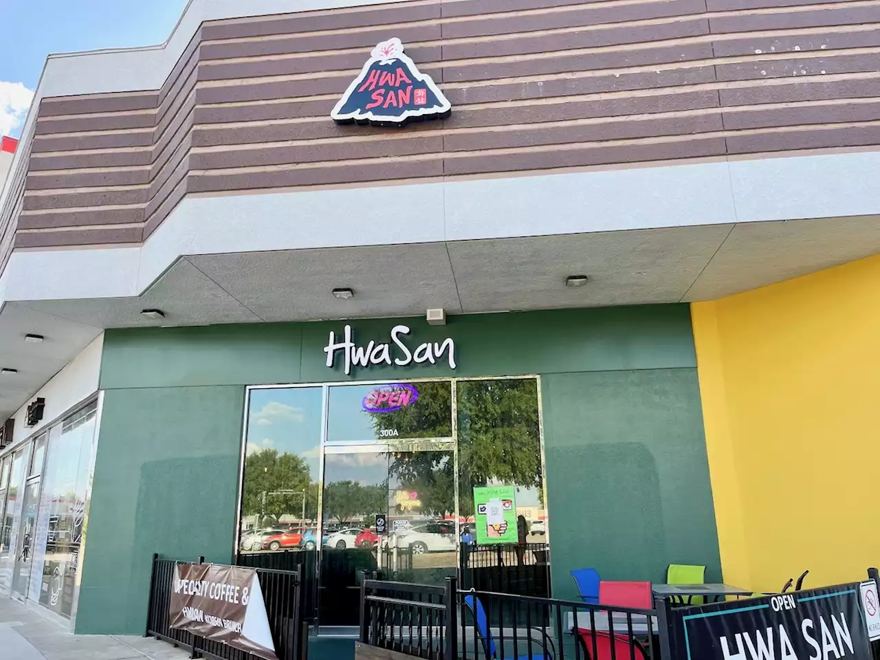 Cafe HwaSan Brings Korean Flavors to American Brunch