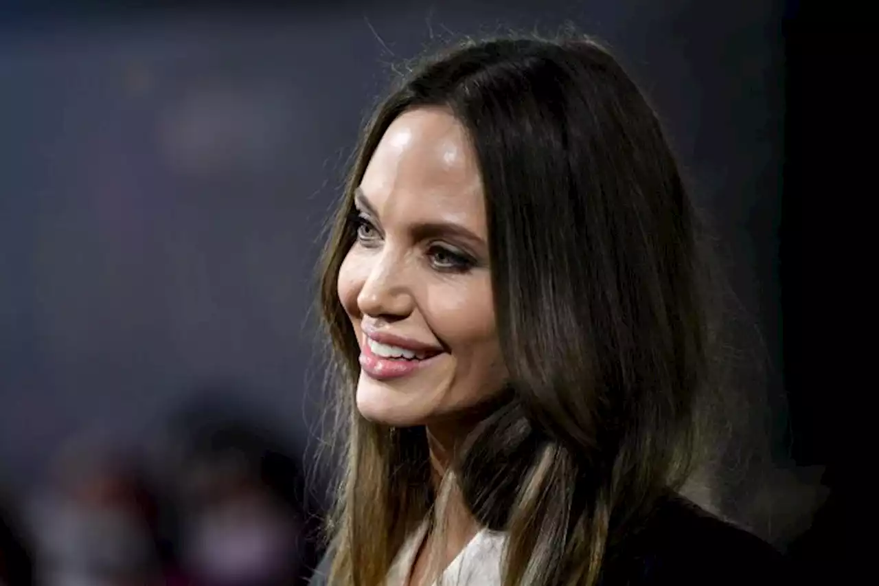 Angelina Jolie Goes Backstage With Daughter Vivianne At ‘Dear Evan Hansen’