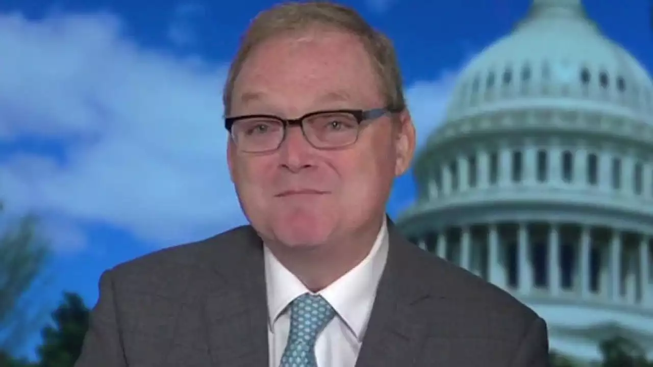 Biden's using student loan forgiveness to buy votes, reward Democratic base going into midterms: Kevin Hassett